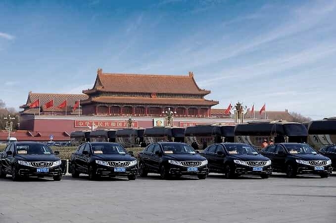 三度成为两会用车，扮演“安全卫士”的这次为何又是吉利博瑞？