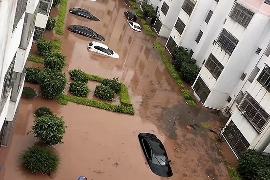 5月暴雨里那些本应报废的泡水车，终将改头换面重回市场