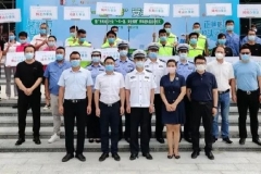 “一车一盔” 共织骑行安全网！粤警企联手启动购车送头盔行动