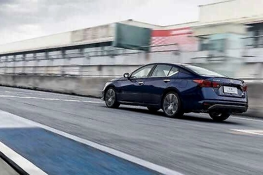 天籁超级实验，TA居然敢挑战地心引力？结果......