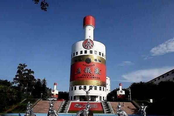 五粮液斥资25亿打造换壳瑞虎5x，售价不到6万能火吗？