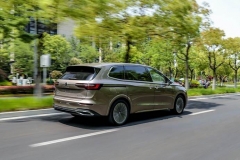 全系2.0T黄金动力，油耗最低7.6L，大众威然今晚8点上市