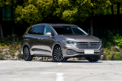 别克GL8真比不过，大众威然空间大、配置高，今晚8点上市