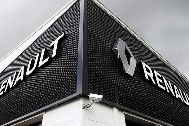 雷诺退场留一地鸡毛，回到本土更是一地鸡毛