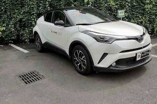 探店C-HR:“铁公鸡”丰田降价近2万，店面断货需提前一个月预定