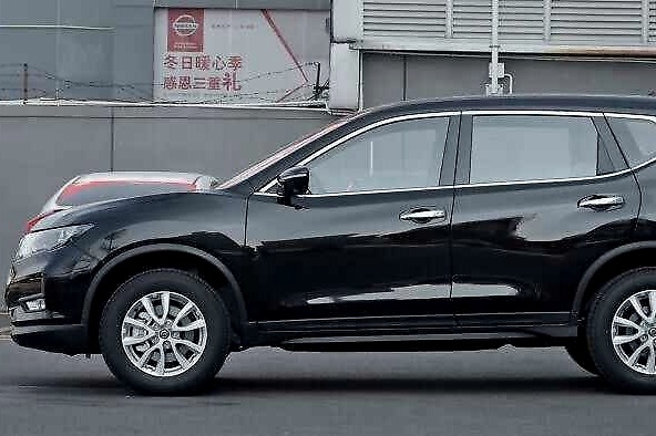 能多坐俩人是好事，但为了七座而七座，没有也罢！