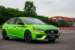 运动外观/赛车座椅，第三代名爵6实车正式发布