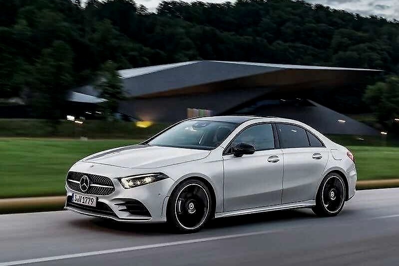 十几万的BBA是豪华品牌没错，但还豪华的起来么？