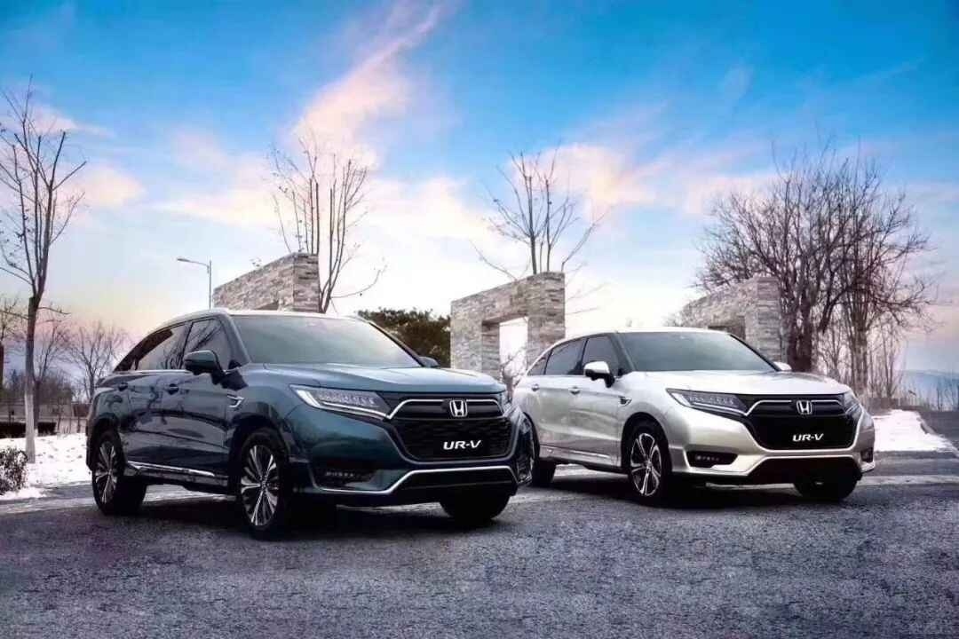 6月车市异常精彩，长安UNI-T上市，中国“劳斯莱斯”也登场