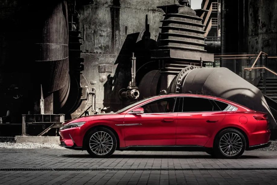 比亚迪汉配置公布，疑似哈弗全新H6申报图抢先曝光...丨今日车闻