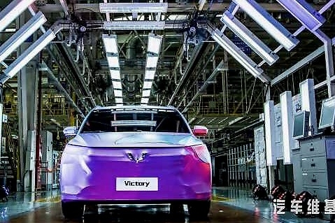 上汽通用五菱第2200万辆整车下线，发布五菱全球银标