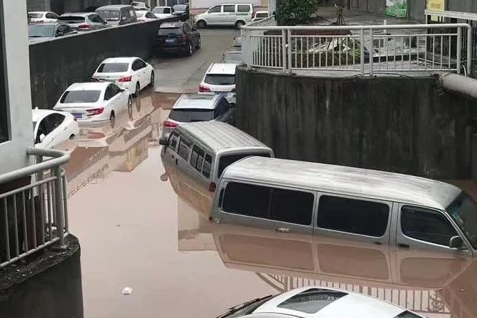 车主注意了！龙舟雨季节，这几个知识点必须记住