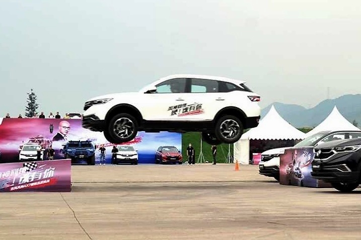 硬核联手，突破边界，东风风神AX7燃擎开启硬核品质挑战