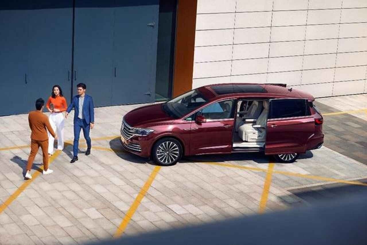 28.68万起 上汽大众首款大型豪华商务MPV威然上市