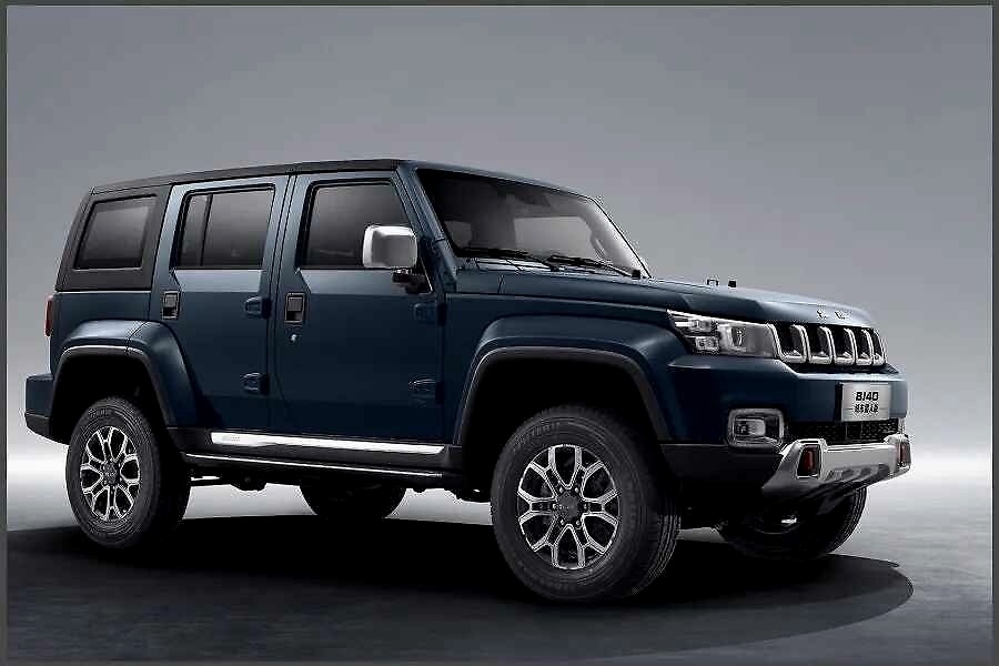 15.98万起售，造型硬派，标配2.0T+8AT，北京BJ40城市猎人版上市