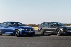 你奈我何？为跳广场舞，大妈直接封禁停车场 | 小视频