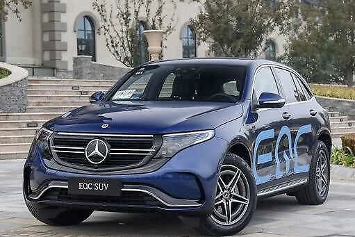 街头偶遇宝马iX3伪装车，外观和X3高度一致，续航超奔驰EQC