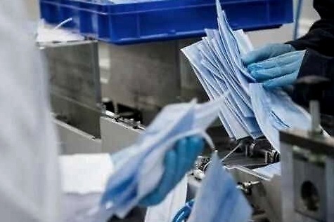 赶上末班车，法国雷诺开启口罩生产线，网友：这效率怕是没救了