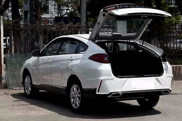 想买国产版“宝马X6”？说实话，其实长安、吉利都没它早！