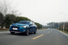 三厢+高底盘，“四不像”的雪铁龙C3L准备卖给谁？