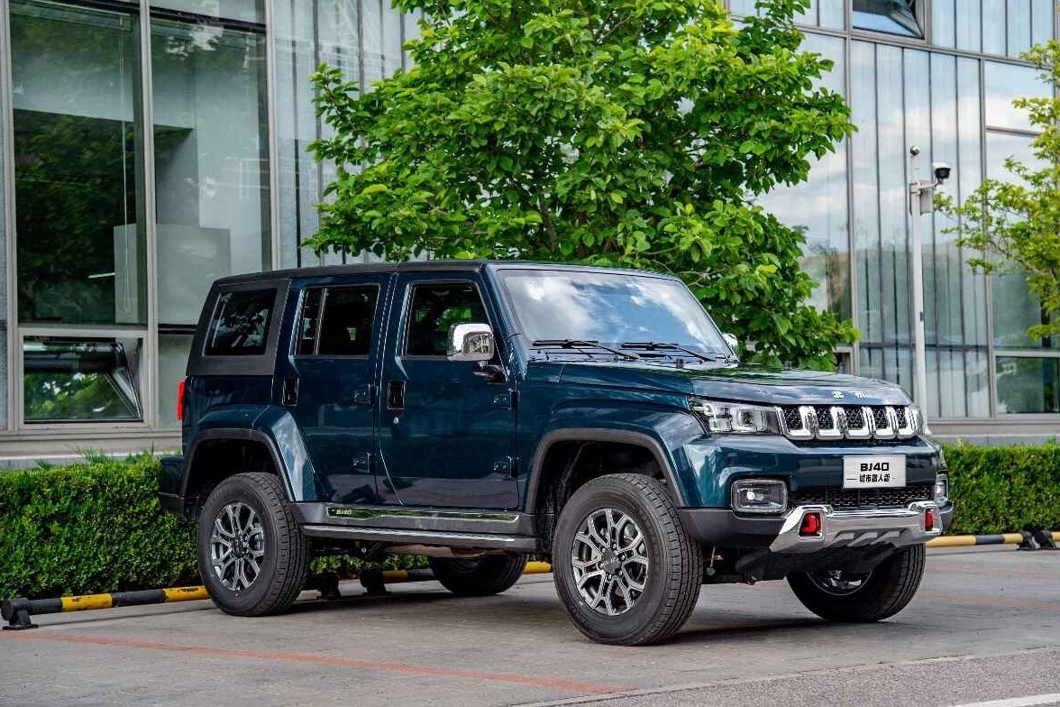 15.98万元起，2020款BJ40城市猎人版正式上市，动力搭载2.0T+8AT！
