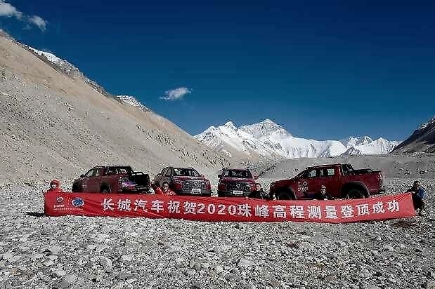 2020珠峰高程测量登顶成功，长城炮越野皮卡预售价16-20万元
