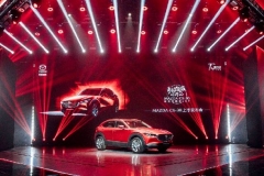 全系2.0L/有手动挡！12.99万起售的马自达CX-30，要对标C-HR？