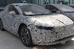 前途K20路试谍照曝光 保留诡异车尾造型