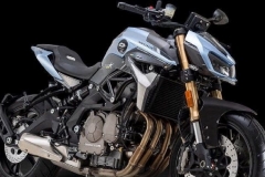 49999元，钱江QJMOTOR追600发布，简直就是国产“Z600”