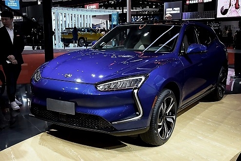 商超偶遇赛力斯体验店新能源市场就那么香吗