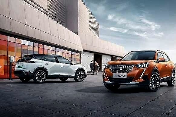 全新一代标致2008上市，配3D沉浸式座舱，5款车型哪款更值得买？