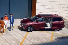 上汽大众大型豪华MPV威然上市 售价28.68万元-39.98万元