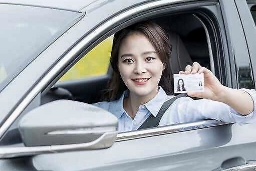 驾照或将被取代？以后验明真身、有网就行，但难题是……