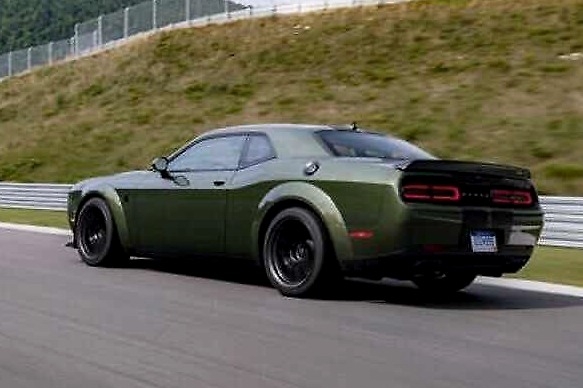 道奇蝰蛇ACR辉煌一世，却有这一憾事，今欲靠这款挑战者再度出战