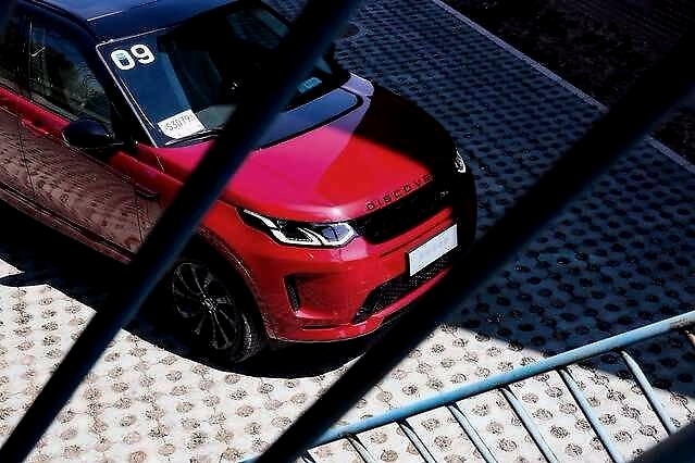 新中产家庭的首选？试驾全新路虎发现运动版