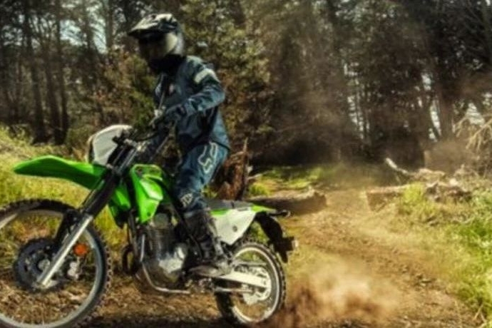 川崎KLX230林道车通过国内3C认证，将是下一款国内引进的车型？