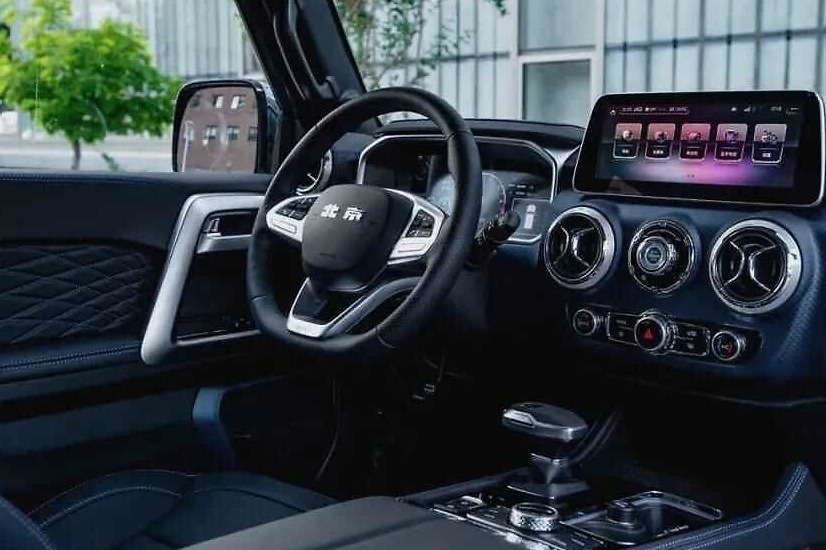 北汽BJ40换装哈弗H9同款发动机，平民越野车出现了