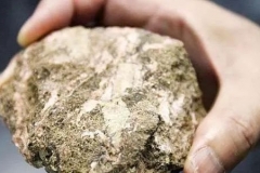 美国也有今天？到底是谁离不开谁？中国稀土或成美国心病