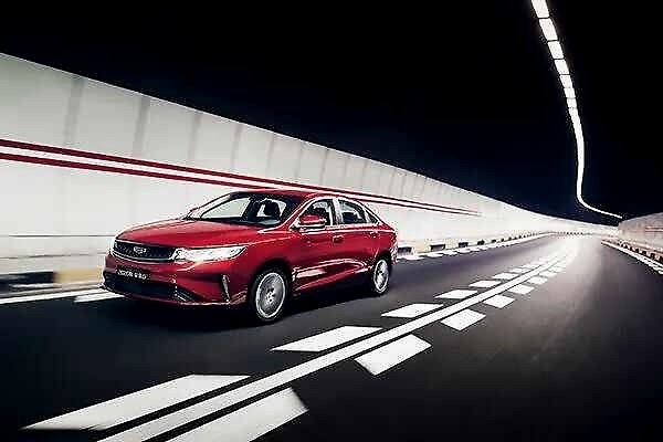 顶级高配置+强动力，这台国产轿车最高仅售11.58万