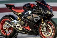 阿普利亚中量级跑车RS660最终路试曝光，即将正式发布