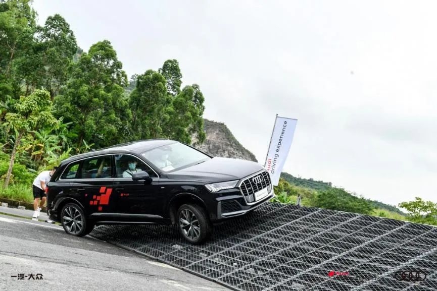 重新定义极致驾控体验 ——奥迪驾控汇驾乘体验活动