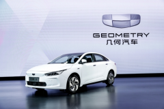 别盯着特斯拉了，这几款国产新能源车，也能让你做人群中最靓的仔