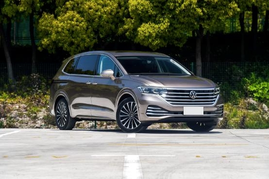 GL8只算小弟？大众威然车长超5米3，顶配40万内拿下，自带3档按摩