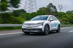 L3自动驾驶路试视频发布，埃安LX实现真正脱手脱脚驾驶