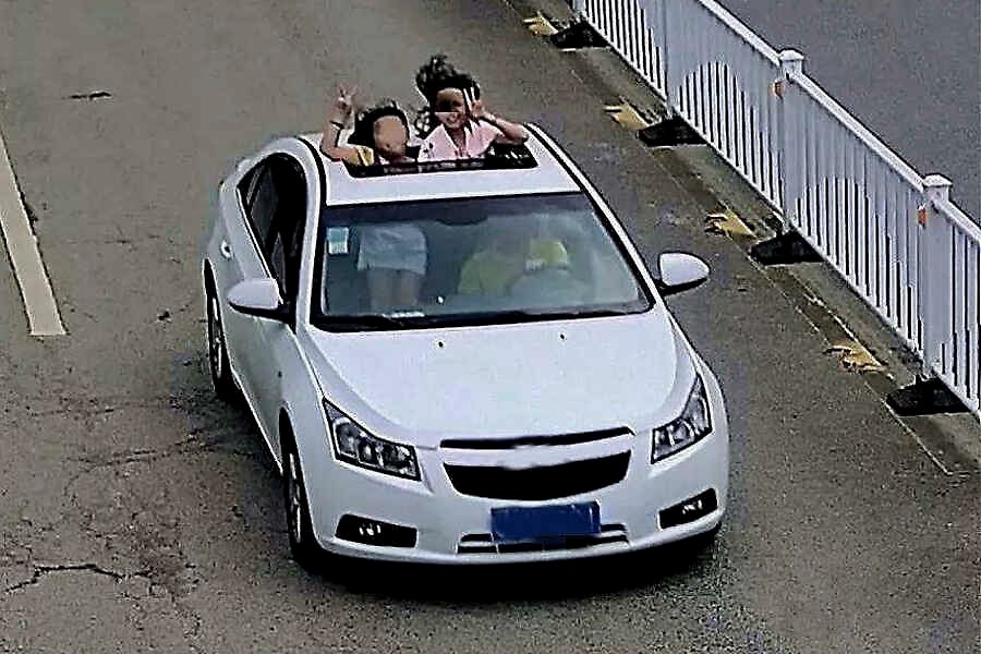 道路千万条，安全第一条，开车带孩子出门应该注意哪些事儿？