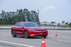 是什么支撑起比亚迪汉EV 3.9s的百公里加速？