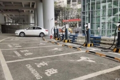 充电桩建设补转向“建管并重”，全国多地建设政府级平台