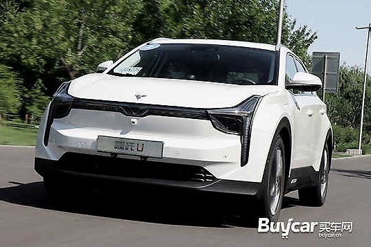 生而不凡 试驾哪吒U 520 U享版