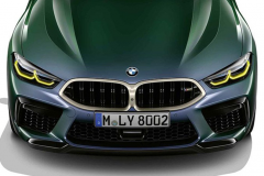 不求销量，中国限量五台，宝马M8新车型上市，3.2秒破百