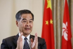 英国想让35万港人入籍？梁振英回应一针见血